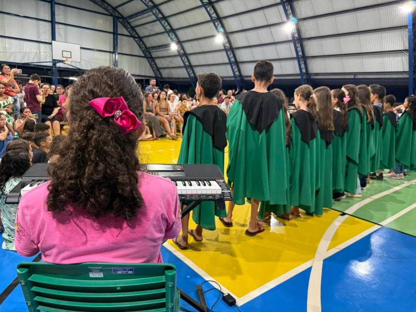 Homenagem as Mães Escola Aloízio
