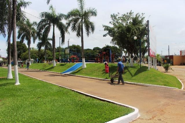 Praça 13 de Maio - Preparativos para o Carnaval Popular de Vera