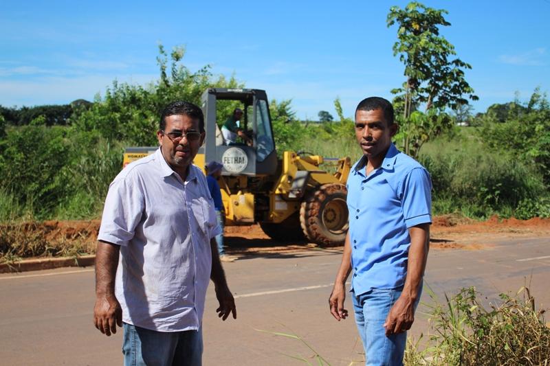 Limpeza, recuperação e revitalização dos canteiros urbanos (1)