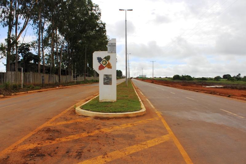 Revitalização dos canteiros da MT 225 e margens do rio caiabi